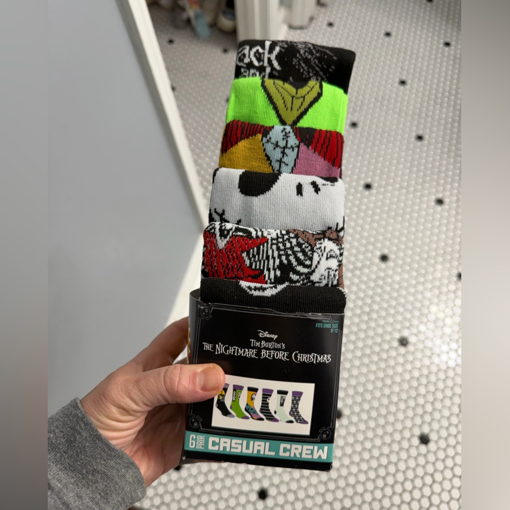 NWT Disney x bioworld The Nightmare Before Christmas Crew Socks 6 pairs